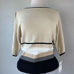 NWT Emma James Women’s Top Size M